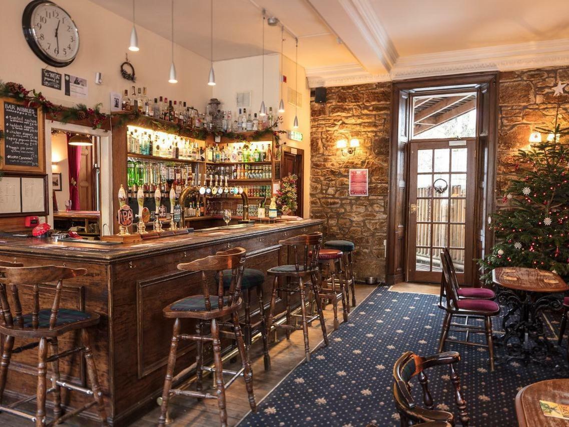 The Gordon Arms Hotel West Linton Bagian luar foto